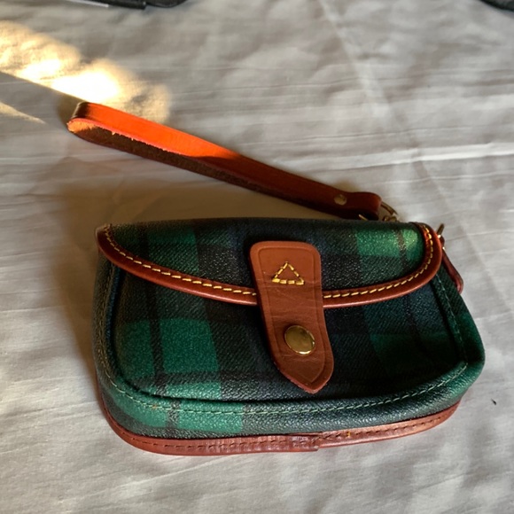 Handbags - DOONEY and BIURK PLAID WRISTLET VINTAGE AND COLLECTABLE .